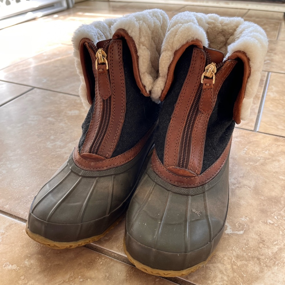 Tory Burch Fur lined Duck Boots